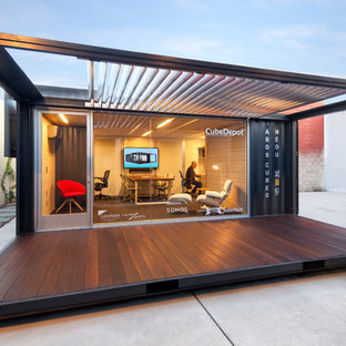 ME:OU Shipping Container Office - Front View