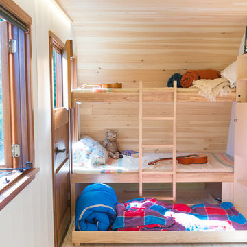 Collingwood Shepherd Hut in Timber Green