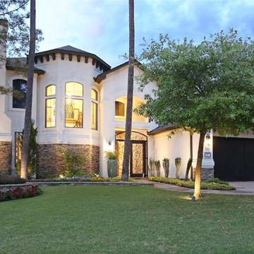 Spanish Eclectic w/guest house