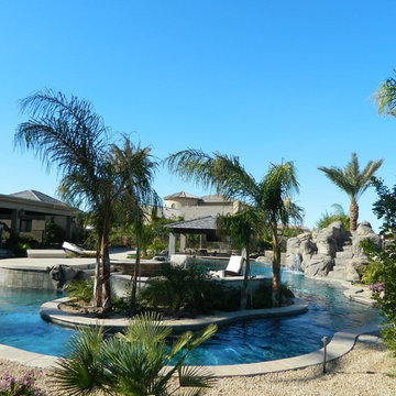 Lazy River Pool & Swim Up Bar in Arizona