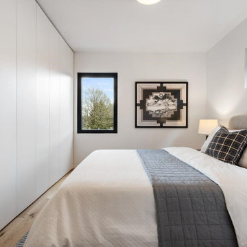 Primary Bedroom - Contemporary