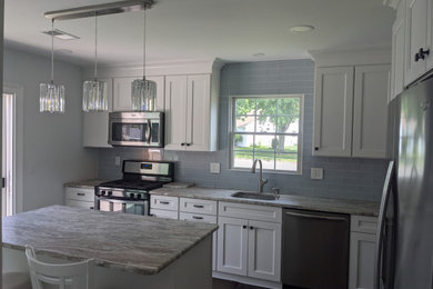 Example of a kitchen design in New York