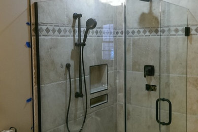 Example of a bathroom design in Columbus