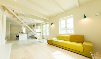 黄色い外観が印象的な久山の家