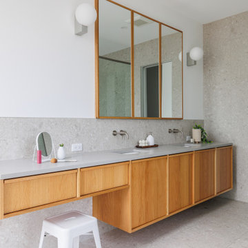 Salle de bain élégante / Elegant bathroom Lachine Montreal