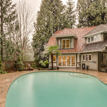 Poolside Oasis