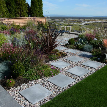 Contemporary Seaside Garden