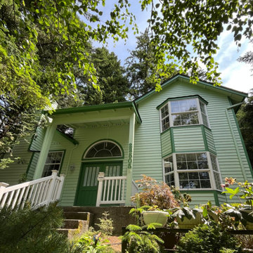Exterior painting with intention — Sherwin-Williams color expertise in Seattle.