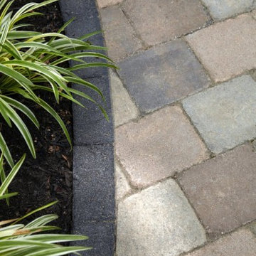 Unilock - Walkway with Brussels Block paver and Series 3000 banding