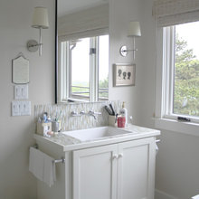 small bathroom vanity