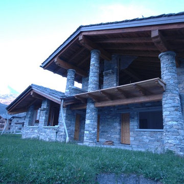 case in pietra e legno