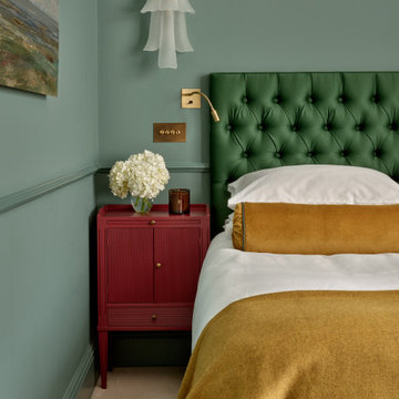 Barnes Family Home: 'House of Colour'