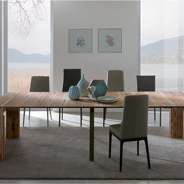 Collection de tables convertibles