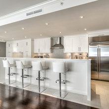 135 Kenaston - Kitchen