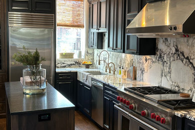 Example of a trendy kitchen design in Columbus