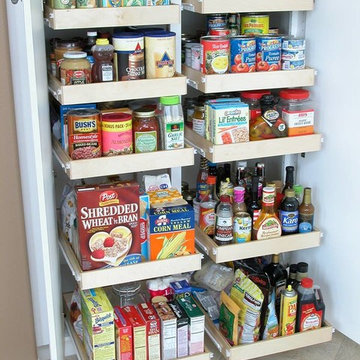 Pantry Roll-out Storage