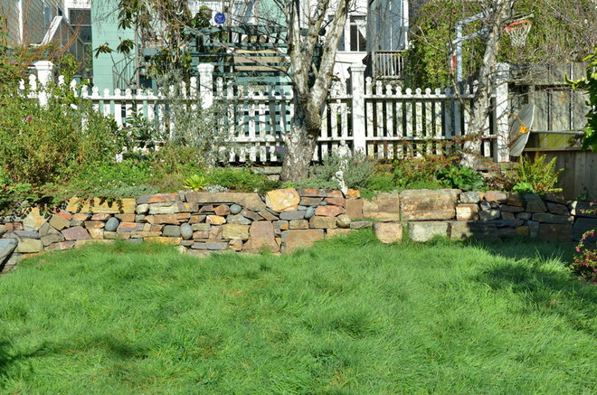 by Mariposa Gardening & Design Cooperative, Inc.