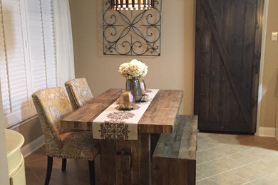 Mountain style dining room photo in Toronto