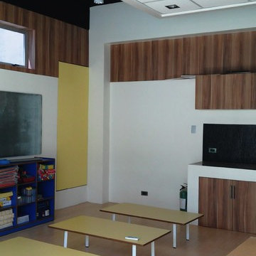 Transforming an office space into a playful and colorful preschool