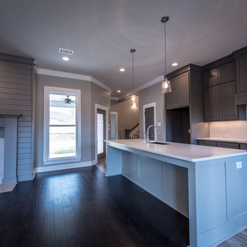 Custom Craftsman Style open floor plan kitchen