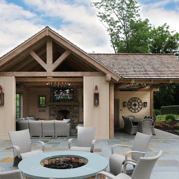 Building the Perfect Poolside Retreat