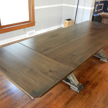 Hickory Pedestal with Leaf