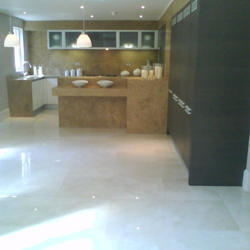 Modern Open Style Kitchen