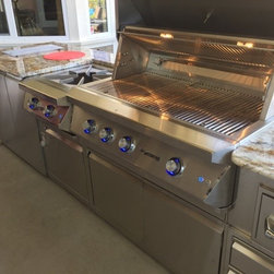 Outdoor Kitchen - Kitchen Countertops