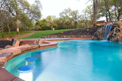 Inspiration for a contemporary pool remodel in Sacramento