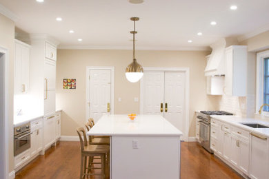 Inspiration for a timeless kitchen remodel in Boston