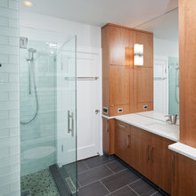 Bathroom downstairs
