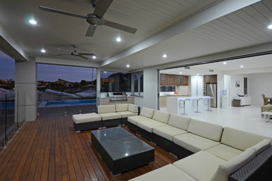Photo of a modern deck in Brisbane.