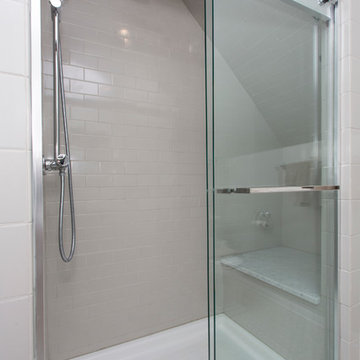 Small Bath in North Side Chicago