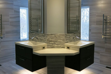 Twin Sinks with Center Makeup Counter