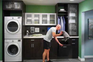 Example of an arts and crafts laundry room design in Detroit