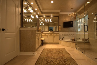 Bathroom - transitional bathroom idea in Houston