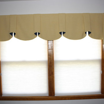 Bedroom Valance with contrast lining