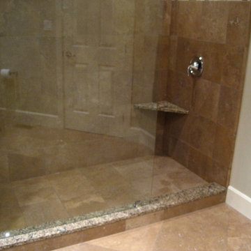 Travertine shower and floor