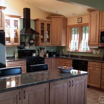 Maple Kitchen Cabinets