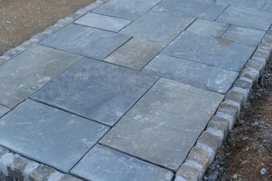 Elegant patio photo in Richmond