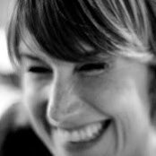 Stacey Blomstroms foto