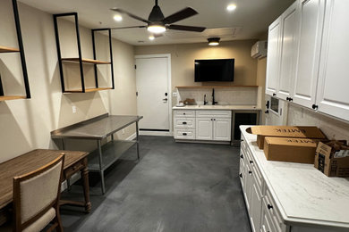Inspiration for a small cottage attached one-car garage workshop remodel in Phoenix