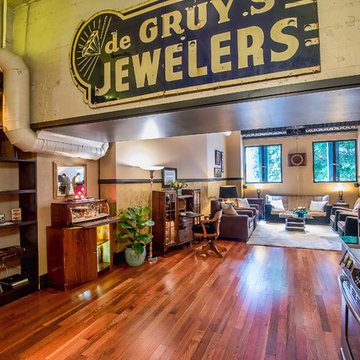 Hollywood Director's loft in iconic Art Deco building