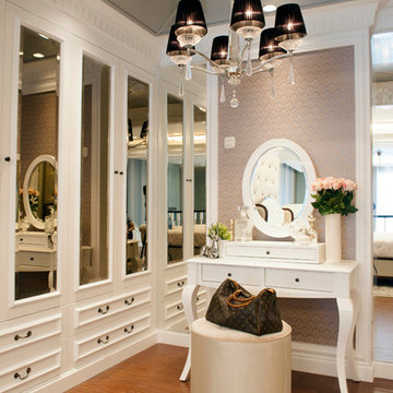 Roseville Soho Closet