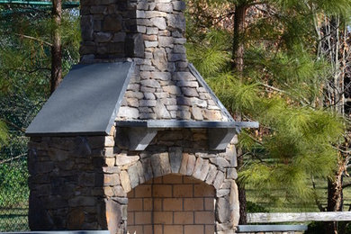 Inspiration for a timeless exterior home remodel in Richmond