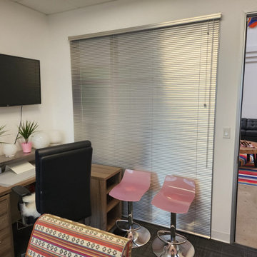Aluminum blinds for living room
