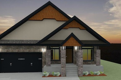 Example of an exterior home design in Toronto