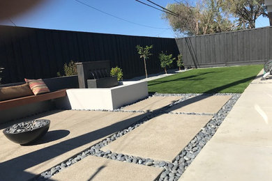 Patio - modern patio idea in San Francisco