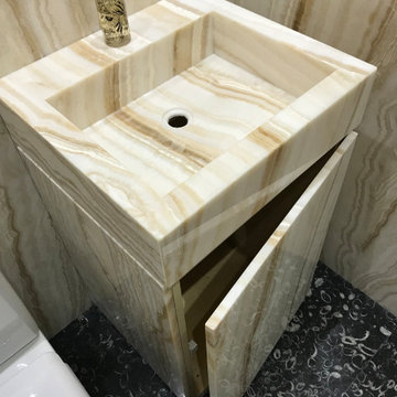 Full Onyx Restroom