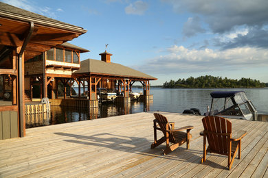 Arts and crafts deck photo in Other